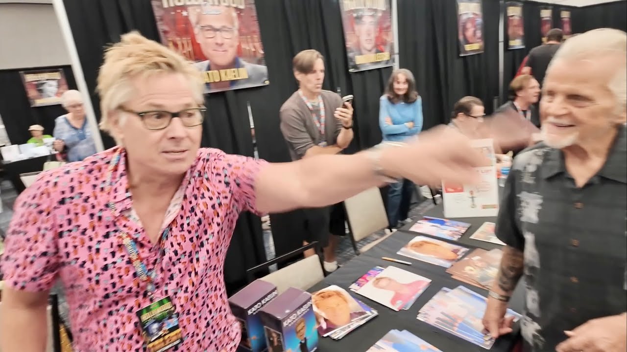 A Wild Day At Empty Hollywood Show - Unexpected Celebrity Interactions & KIller Stories From Burbank