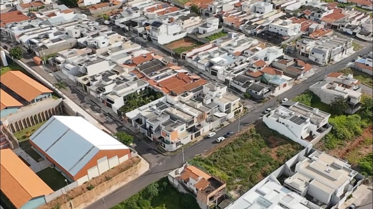 Casa planejada no Bairro Belo Horizonte em Varginha 