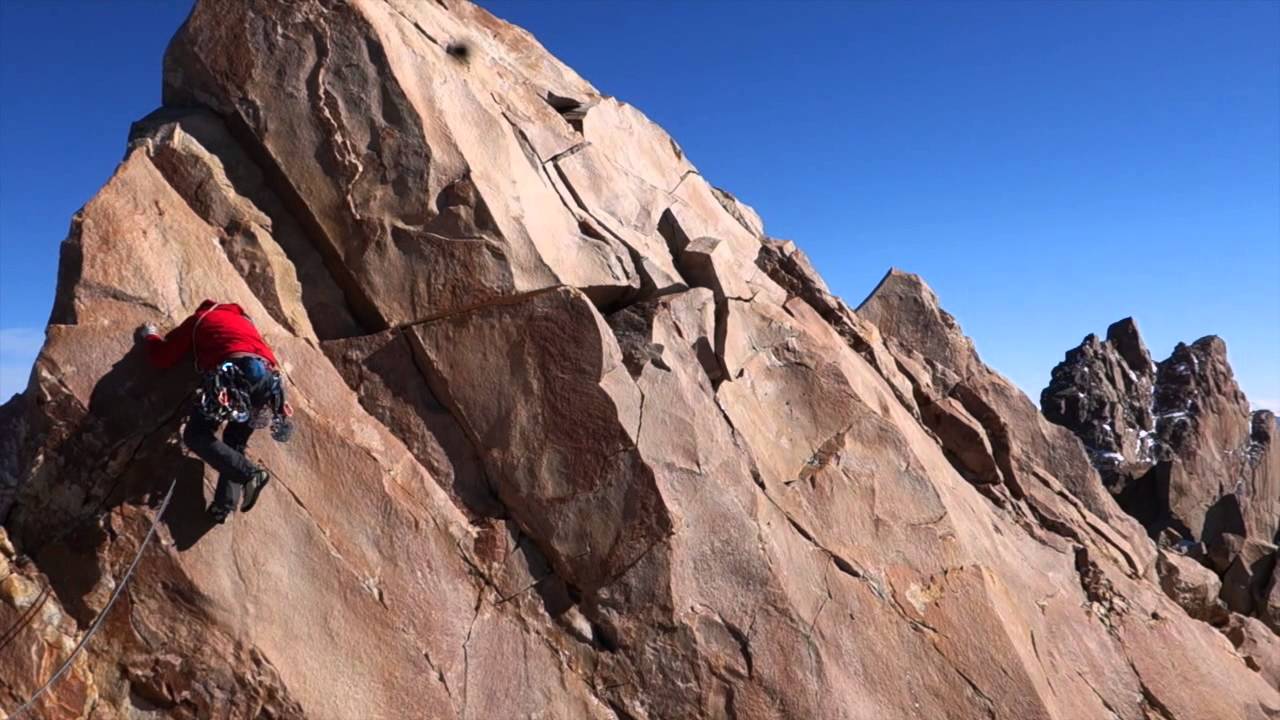 TRAVESIA TORRES DEL PAINE, CHILE.  //  ESCALADA EN ROCA // ROCK CLIMBING TORRES DEL PAINE ALPINE