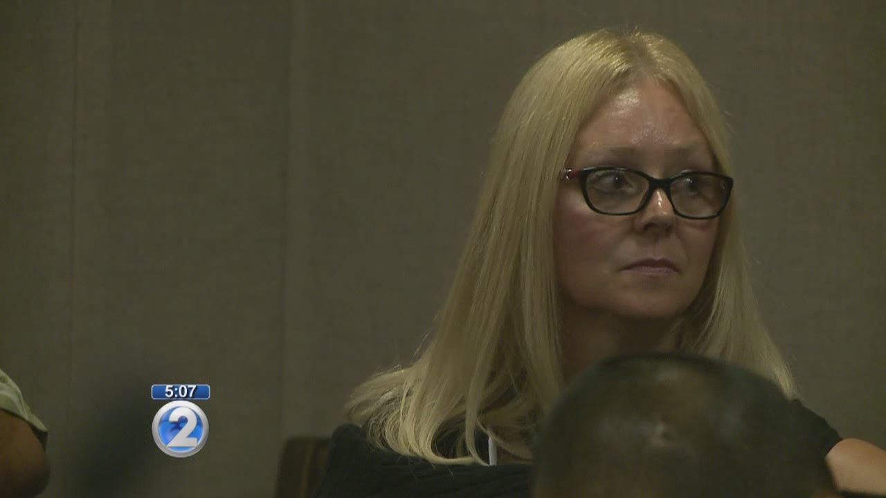 Woman in Moanalua road rage video pleads not guilty