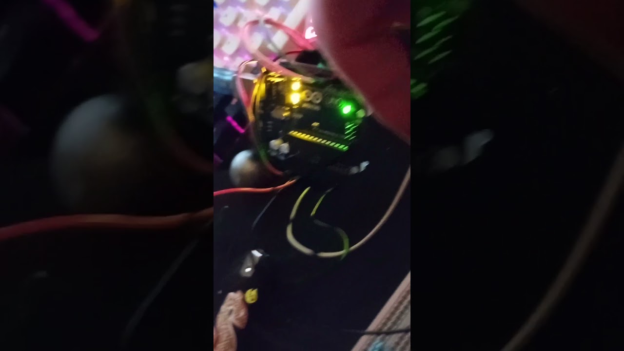 Pushbutton debounce circuit.