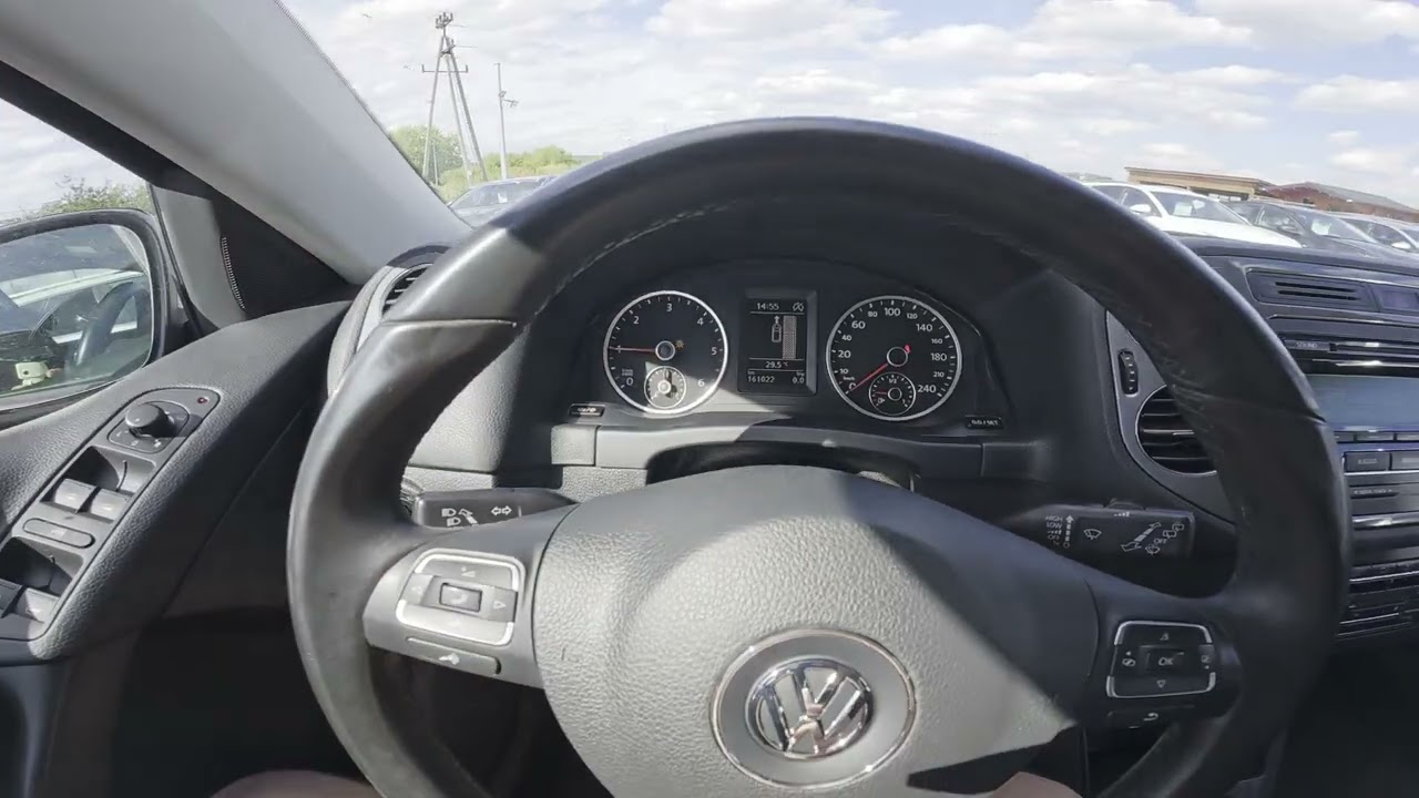 Volkswagen Tiguan I (2007-2016) &ndash; How to Activate Park Assistant
