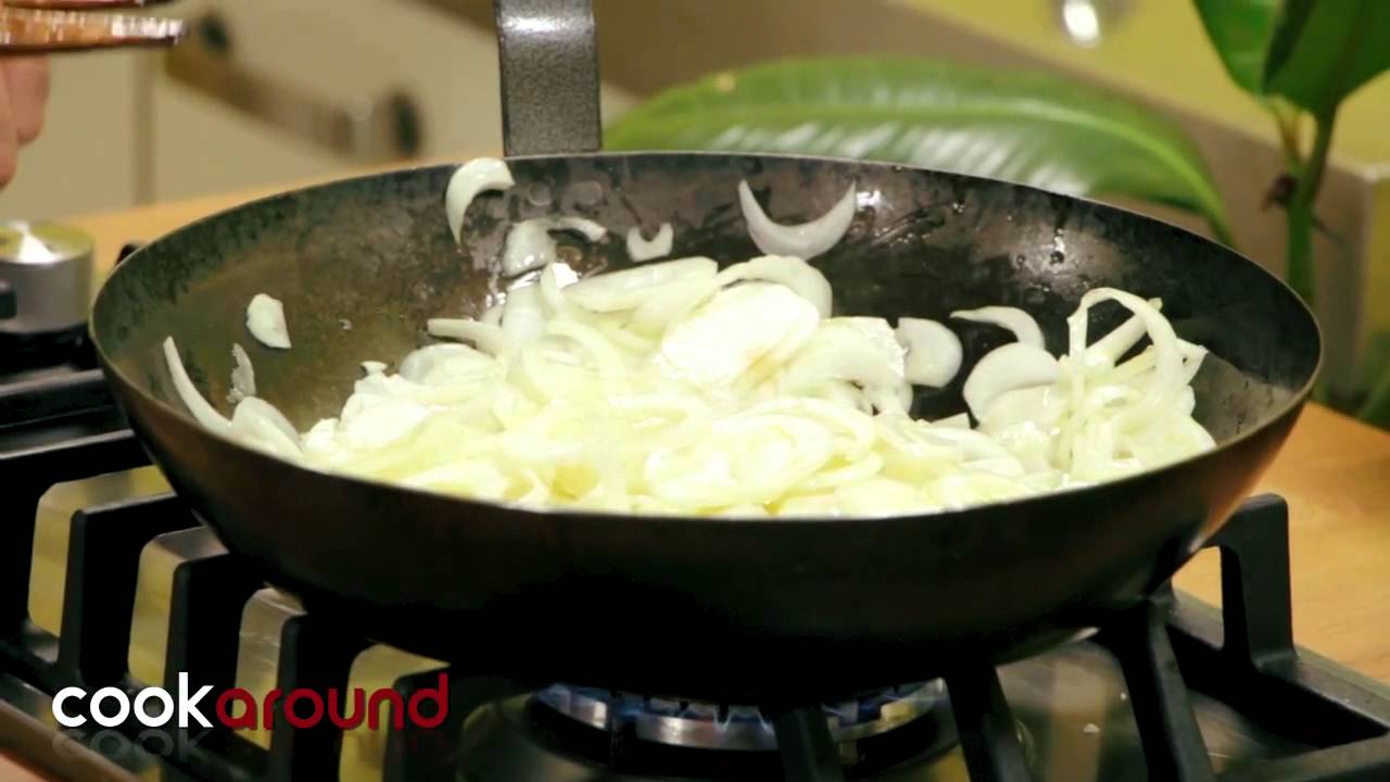 Baccalà con le cipolle / Ricetta stoccafisso in umido