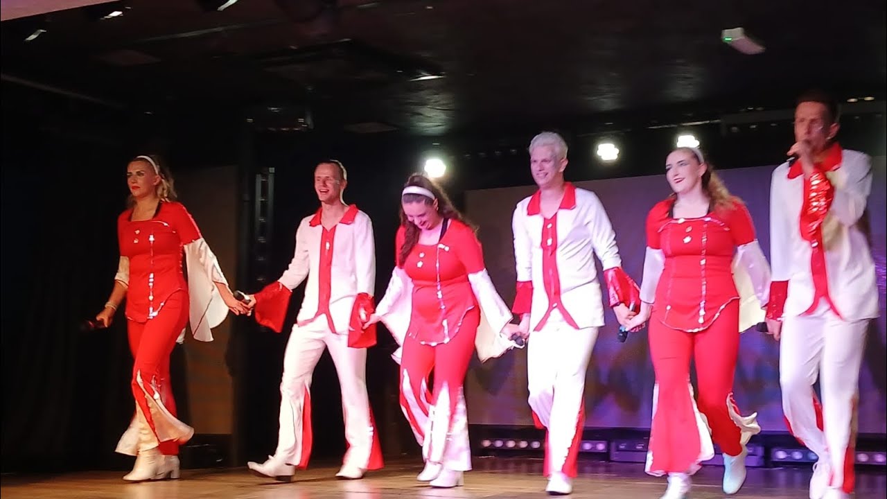 2 August 2024 ladysmile entertainment devon(they are #insane) holiday park
