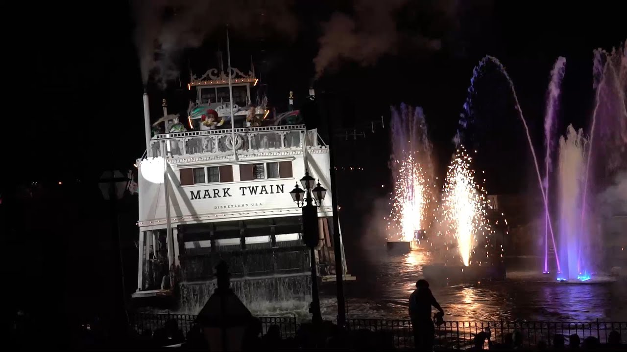 Fantasmic! - Disneyland 2025