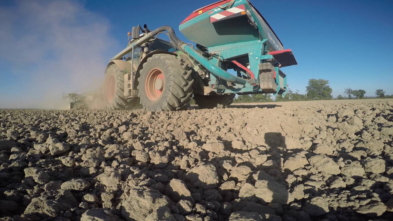 Fendt 724 & Sulky Xeos TF - semina Grano Tenero Antille - Apsovsementi