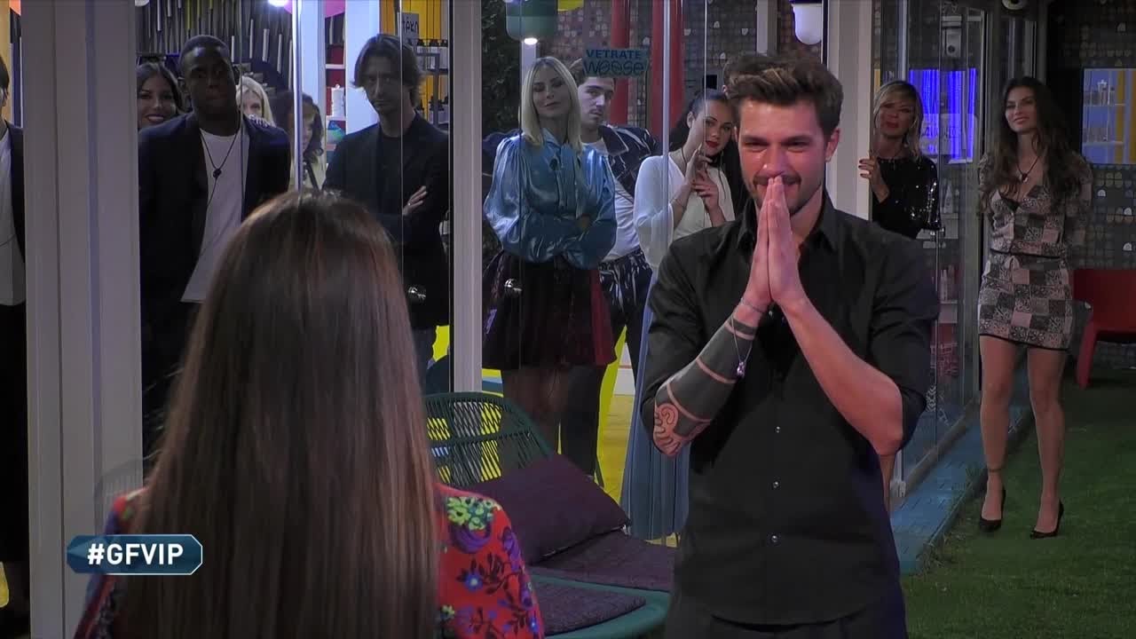 Grande Fratello Vip - Una sorpresa per Andrea Zelletta