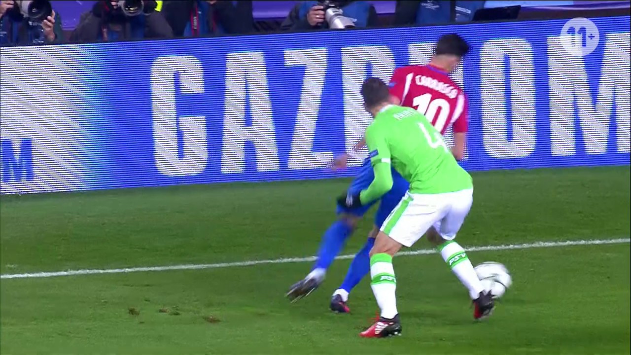 Champions League 23.11.2016 / Amazing dribble Carrasco!