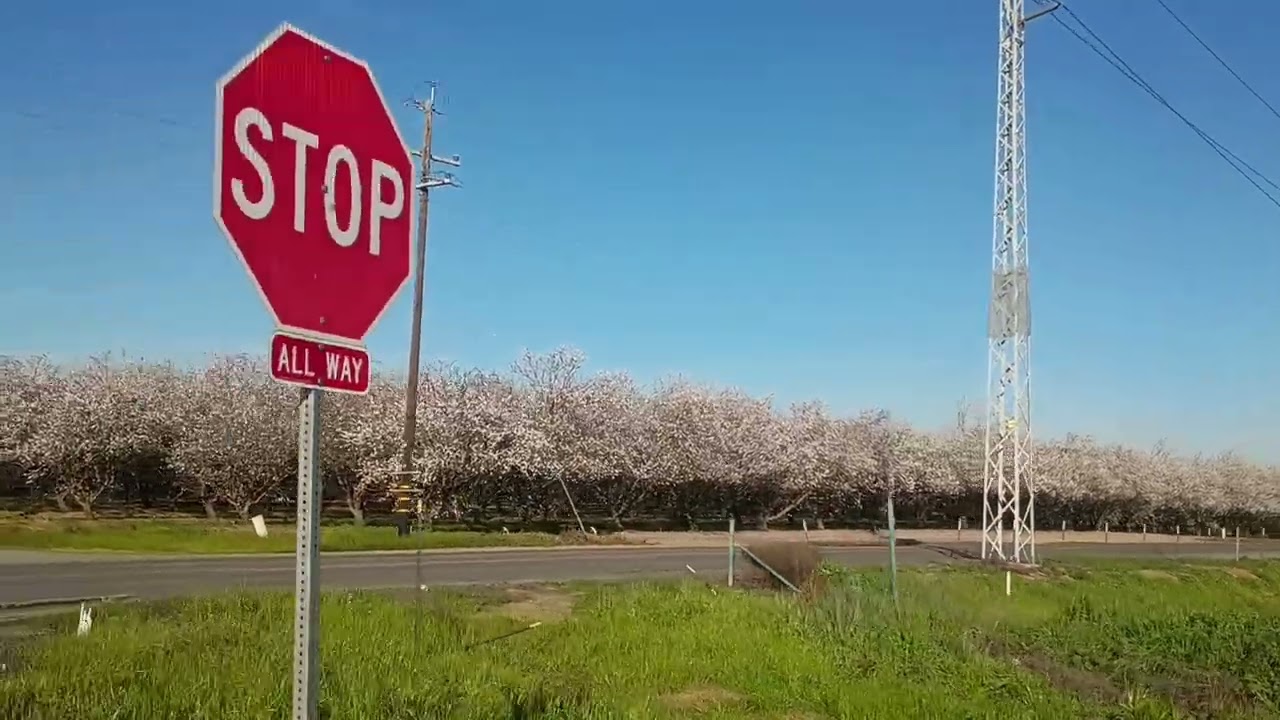 Pasando por el pueblo durante este magnífico momento del día.