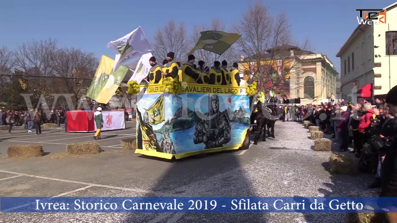 Ivrea: domenica 24 febbraio, Storico Carnevale di Ivrea, sfilata carri da getto