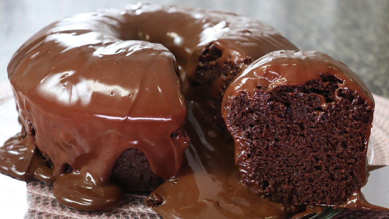 SEM OVOS FIZ ESSE BOLO DE CHOCOLATE FOFÍSSIMO! INCRÍVEL! UM DOS MELHORES DO CANAL! - Isamara Amâncio
