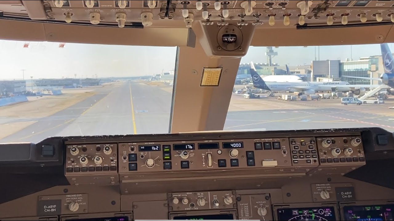 Lufthansa Boeing 747-8 Frankfurt Airport 11.1.25 Cockpit LH 754 Departure Bangalore Queen D-ABYF ✈️