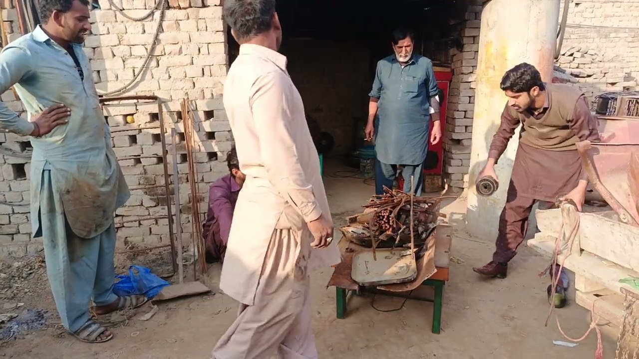 ورکشاپ میں جو کباڑ کٹا ہوا تھا مشینوں کا وہ سیل کردیا