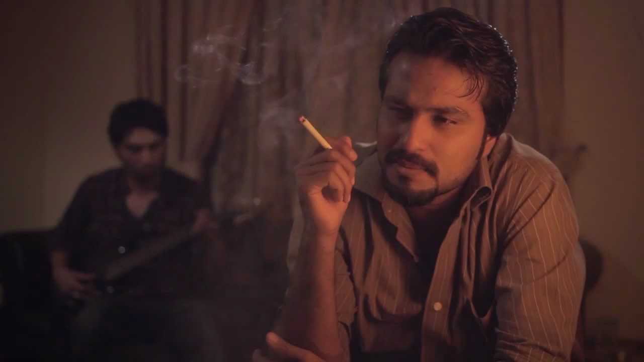 Itnay Chotay Kamray Meh: Paras Masroor (shairi jam)