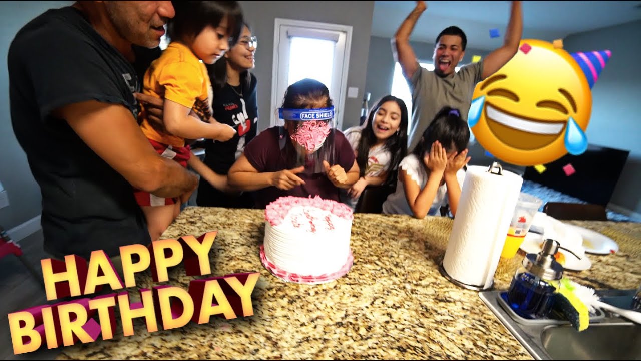 HAPPY BIRTHDAY MOM! 😂🥳