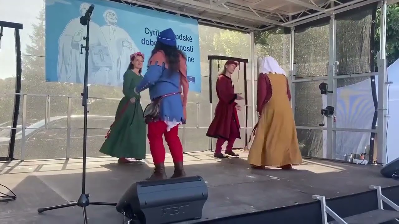 Veselý mešťanský tanec Danza Bailemos