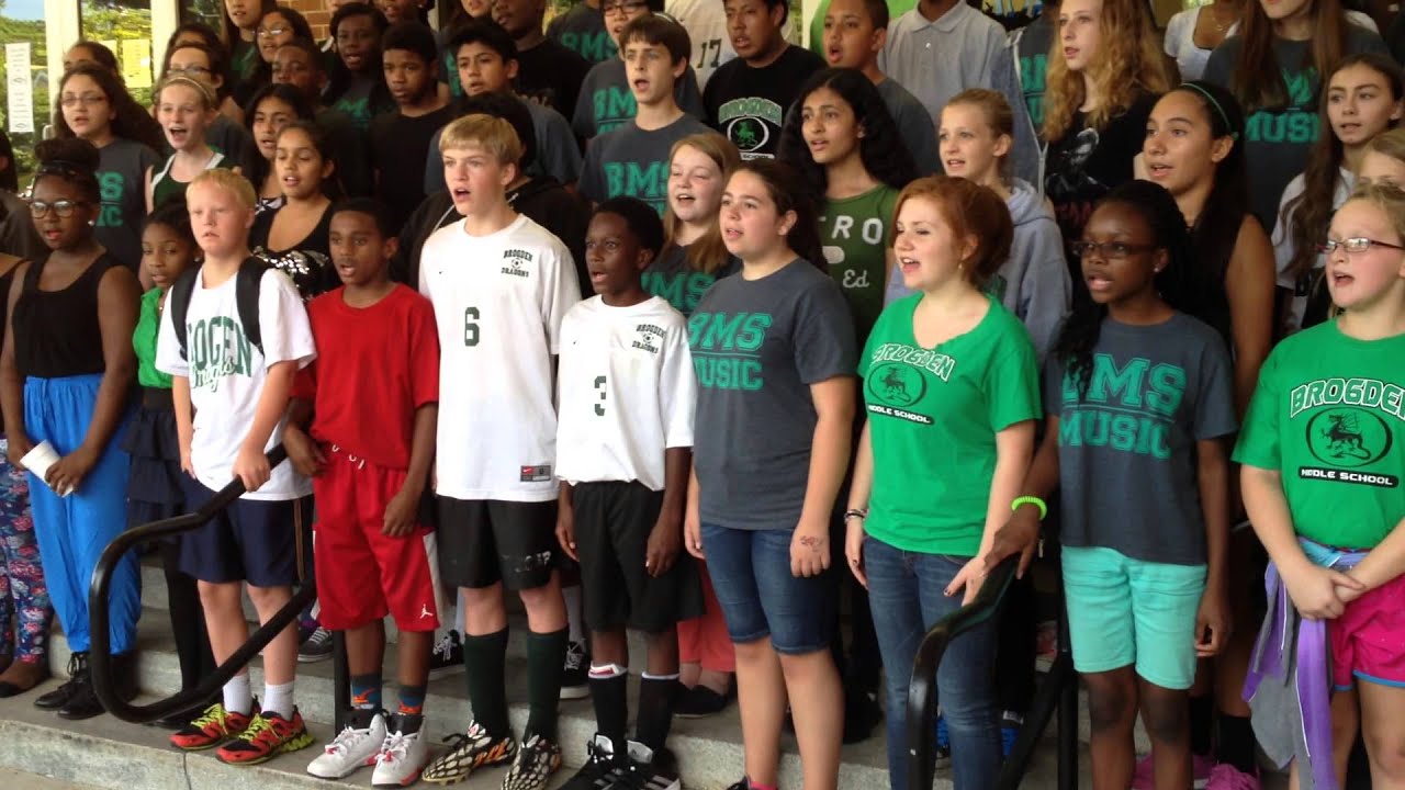 Brogden Middle School Chorus - Star Spangled Banner - September 2014