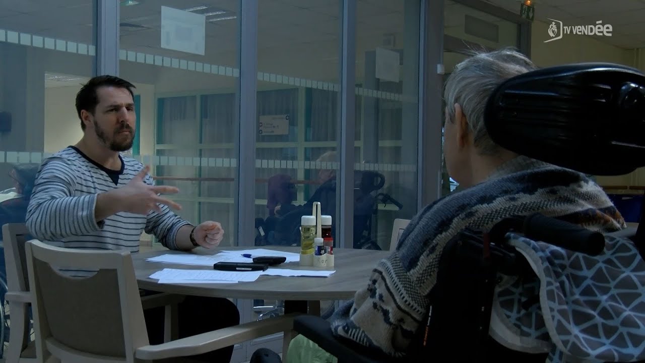 Les résidents de l'Ehpad en pleine écriture d'un second roman sur leurs souvenirs