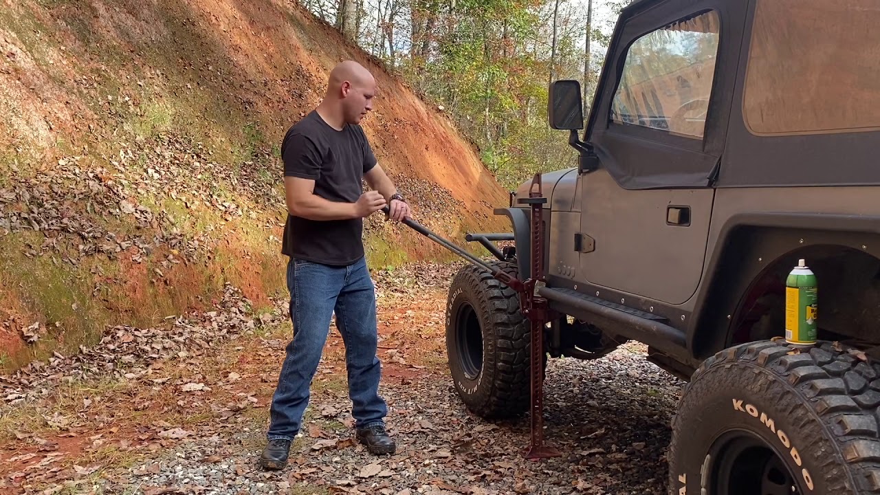 How to use a high lift jack