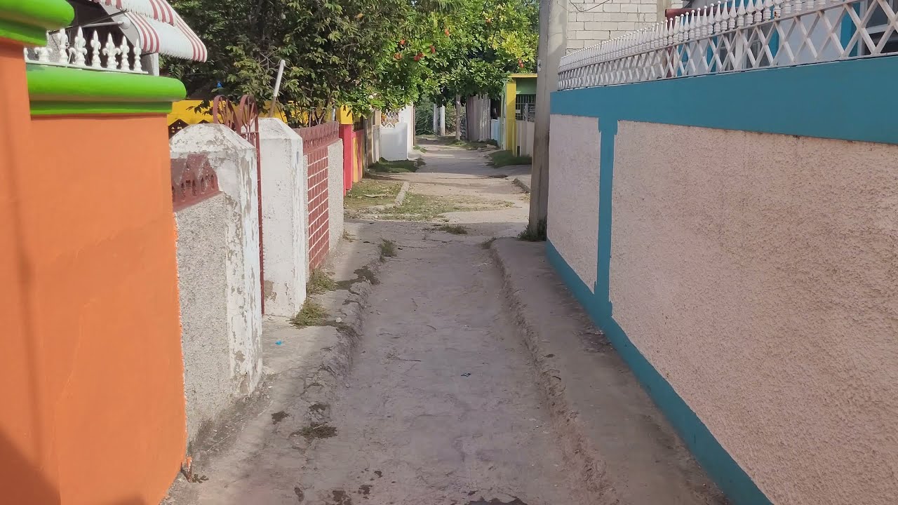 《4K》 WALK THROUGH 🚶‍♂️  Seaview Gardens Kgn. 11, Jamaica 🇯🇲  4K videos | #ghetto #hood #garrison