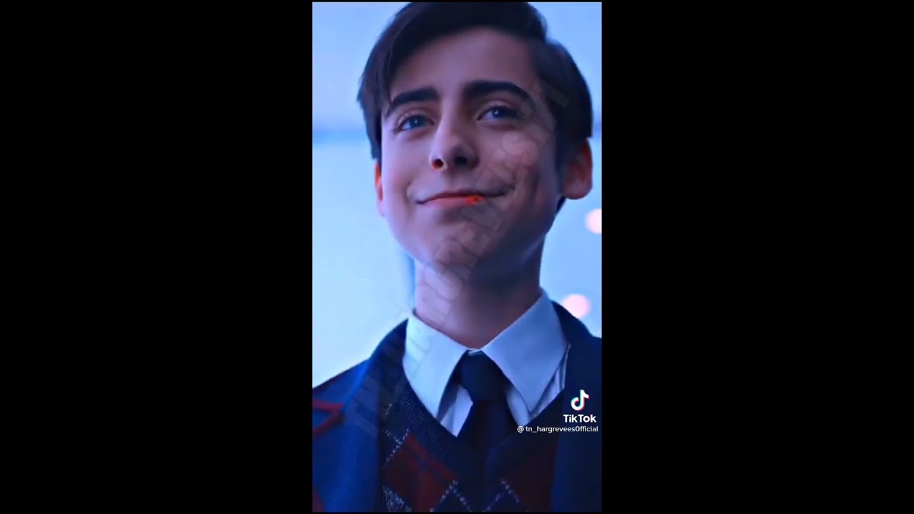 Tik Tok do Aidan Gallagher/Five 12 (Brasil)