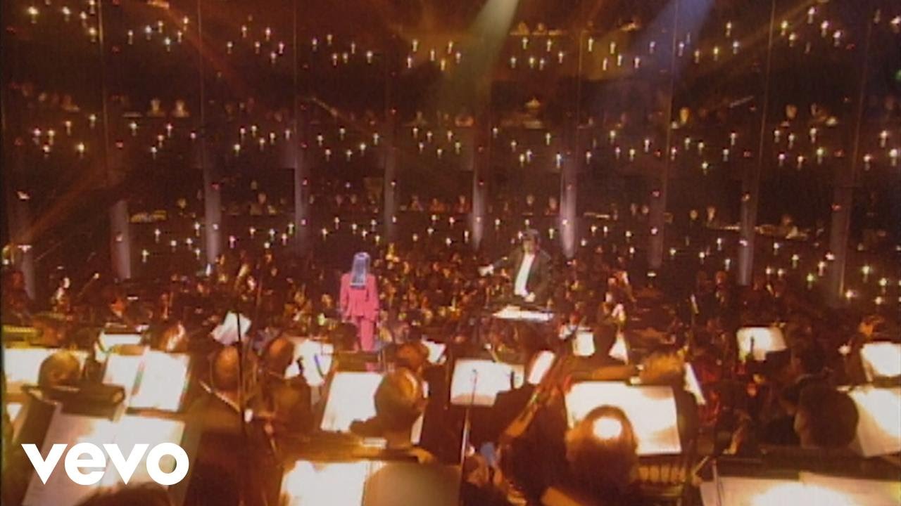 Charlotte Church, Trad. - Danny Boy (Live From Brixton Academy)