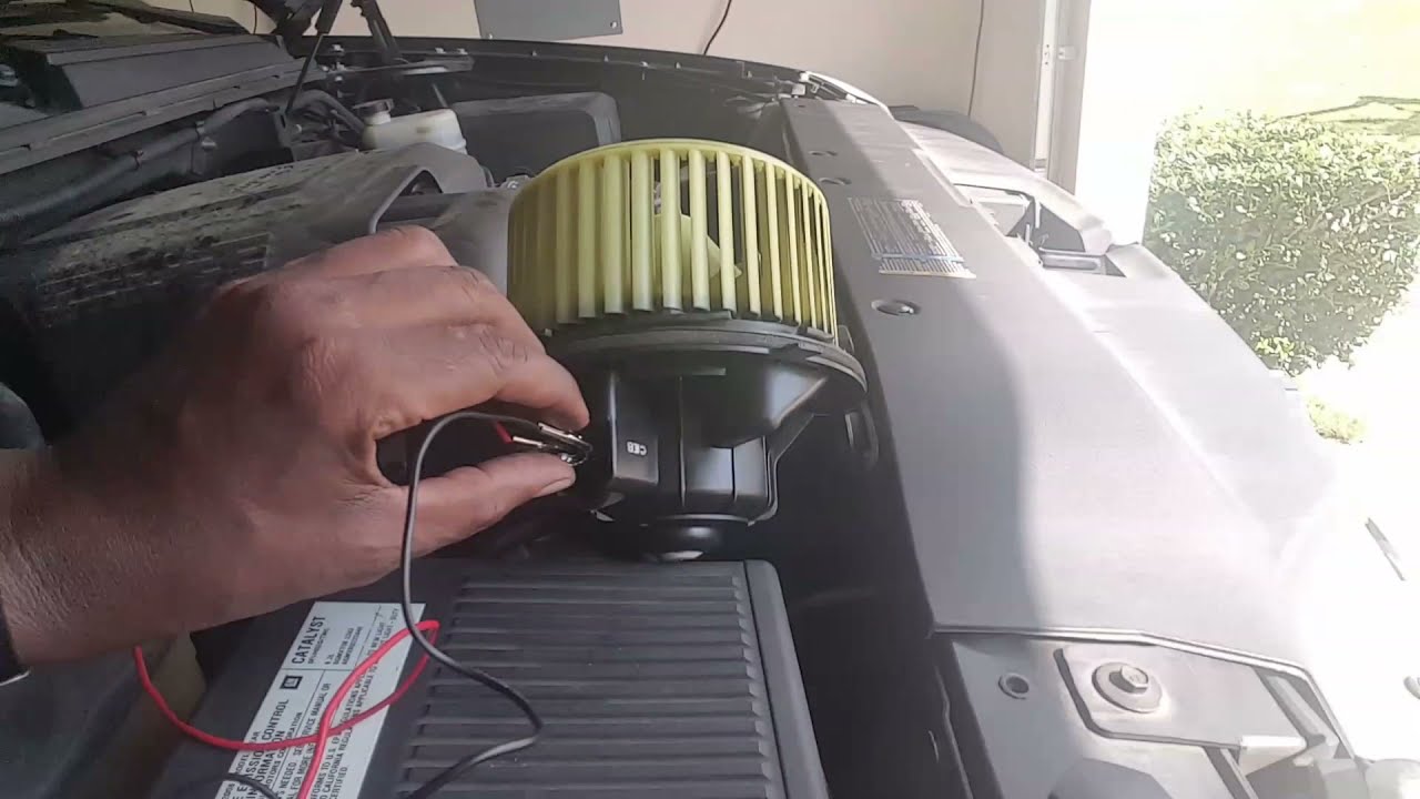 Part 1Troubleshooting Repairing the Blower Fan Motor for AC/Heater Malfunctions