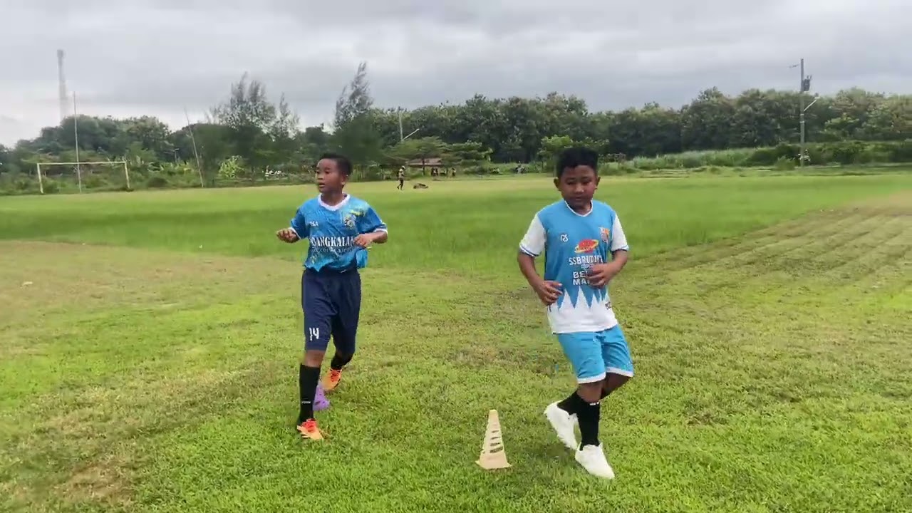 Tak kena lelah walo kdg di nyinyir org,selalu tetap menberikan yg terbaik buat anak didik, BRAVO RFC