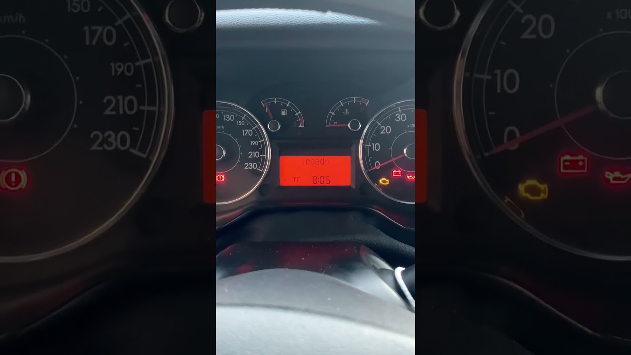 Fiat Grande Punto 1.3 MTJ 2009 Cold Start -7 degrees Celsius.
