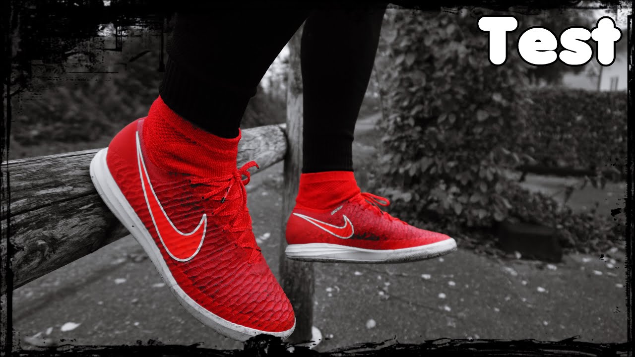 Ultimate Test: Nike MagistaX Proximo IC - Red