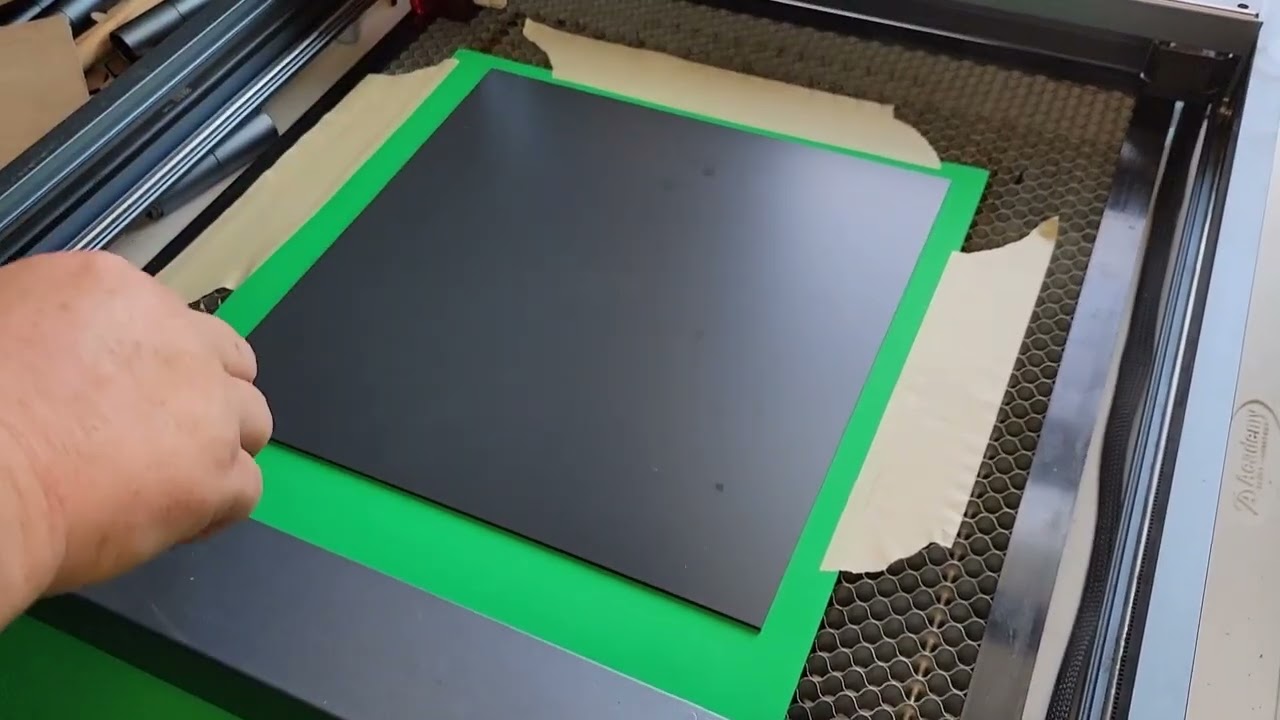 Fun with mirrors and the xTool D1 10W laser