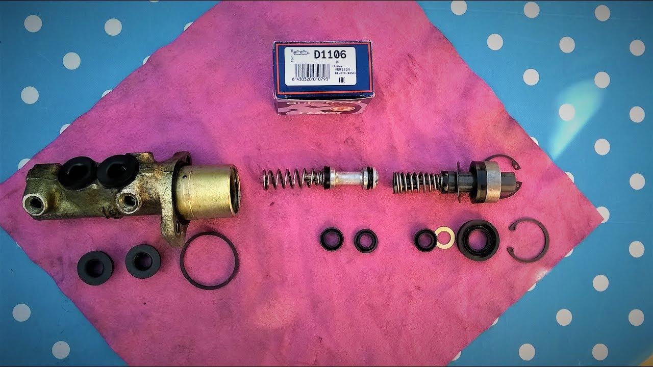 Brakes : Master cylinder rebuild.