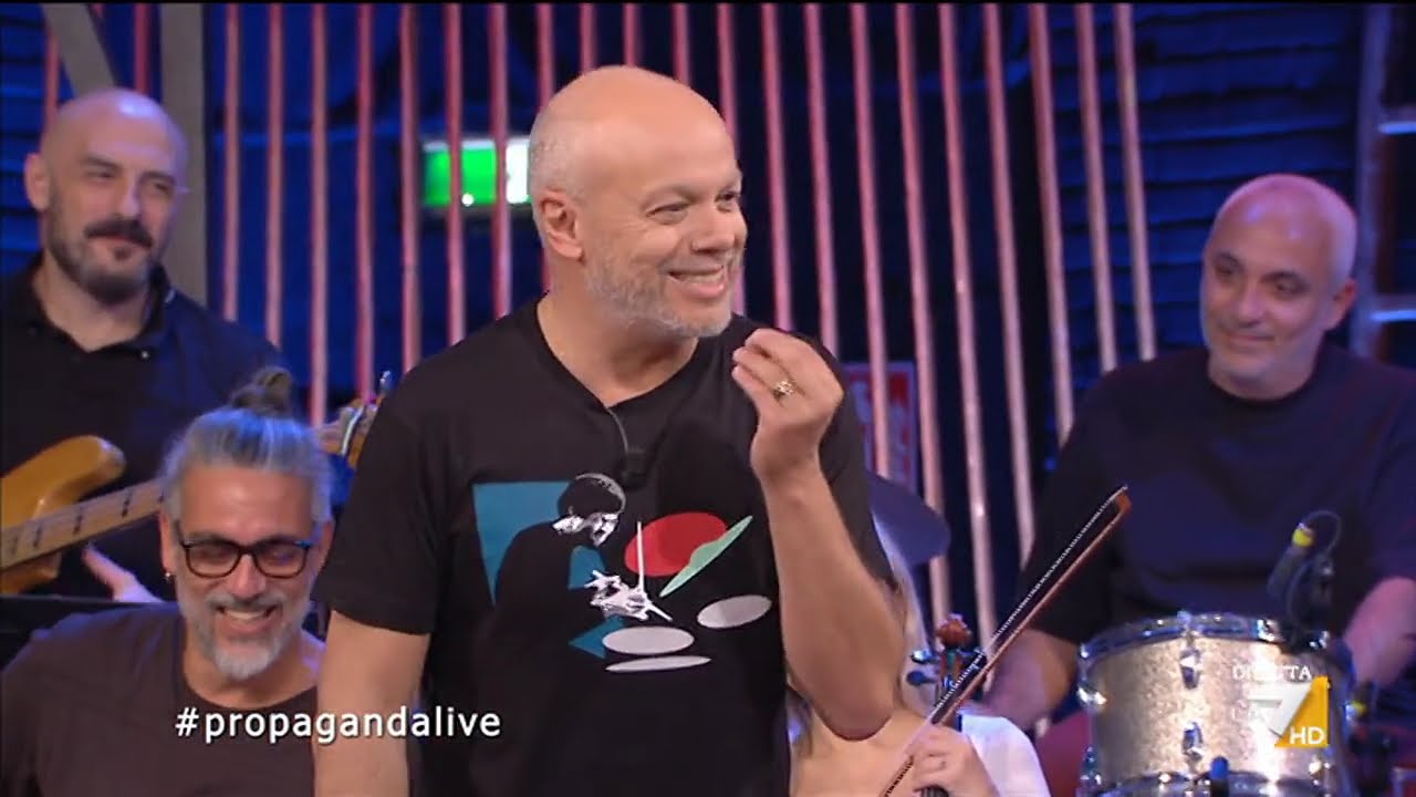 Propaganda Live 31/10/2025
