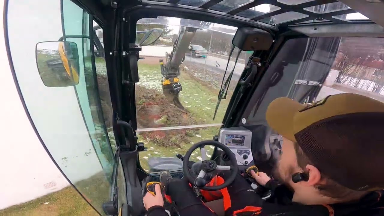 Mecalac 15MWR - Fibre cable trench (Part 1/2) (w/transport)