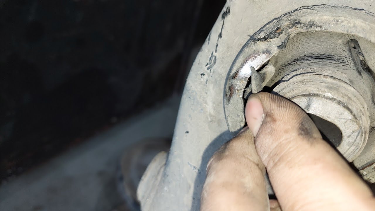 ARKAYA 3 KİŞİ BİNİNCE SES YAPIYOR DEDİ BAKIN NERDEN ÇIKTI ? RENAULT LAGUNA 2 ALT TAKIMDA SES