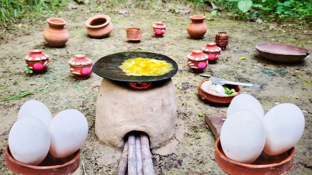 Today I made a quick egg bhajiya kasha in the mini kitchen 🥚🍳
