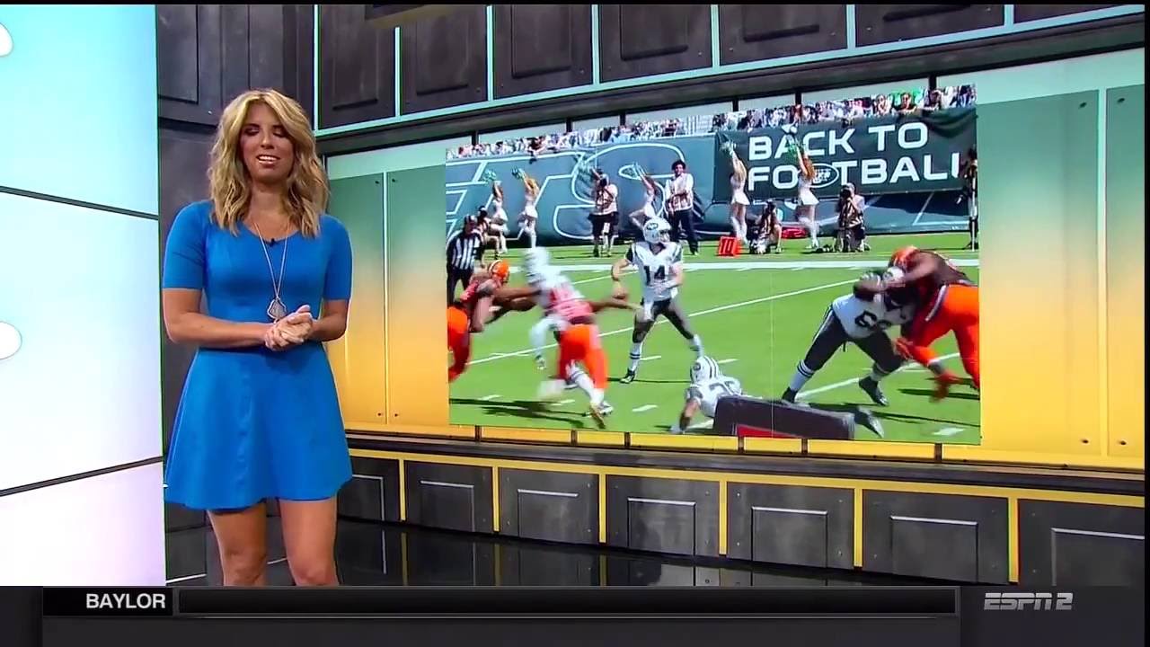 Sara Walsh really short skirt  6/18/16