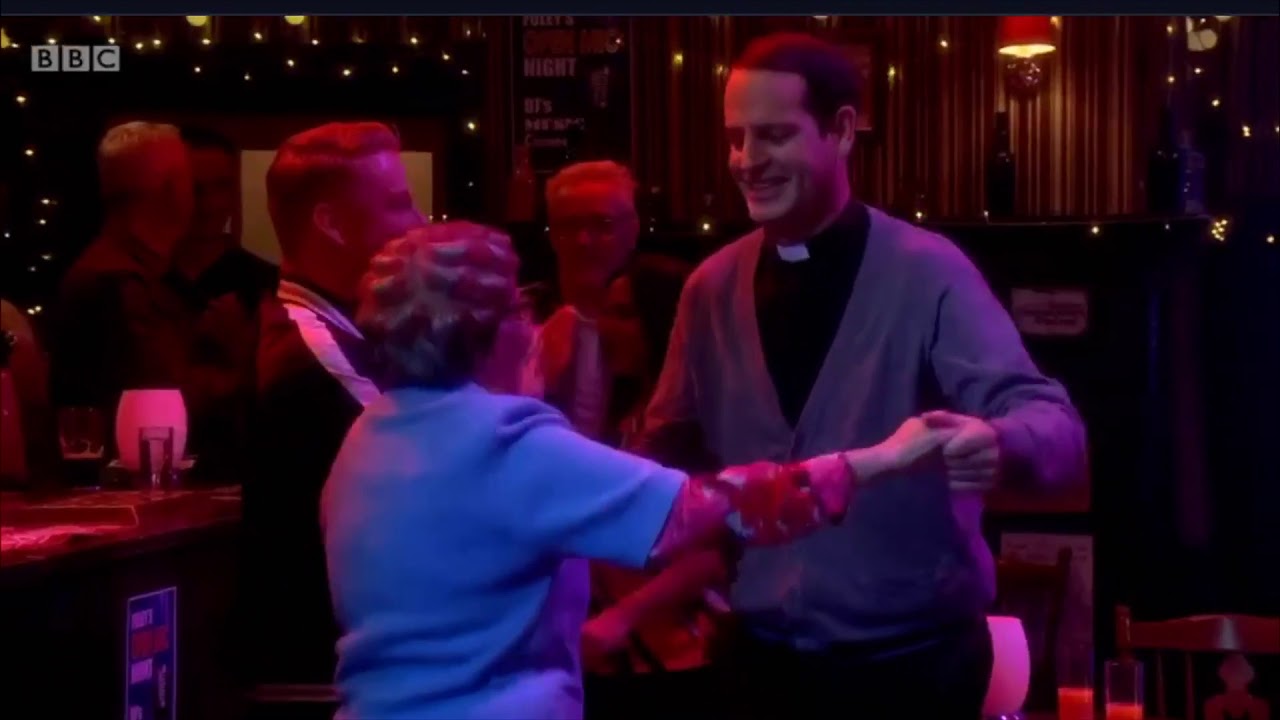Red Hot Chilli Pipers on All Round to Mrs Brown’s