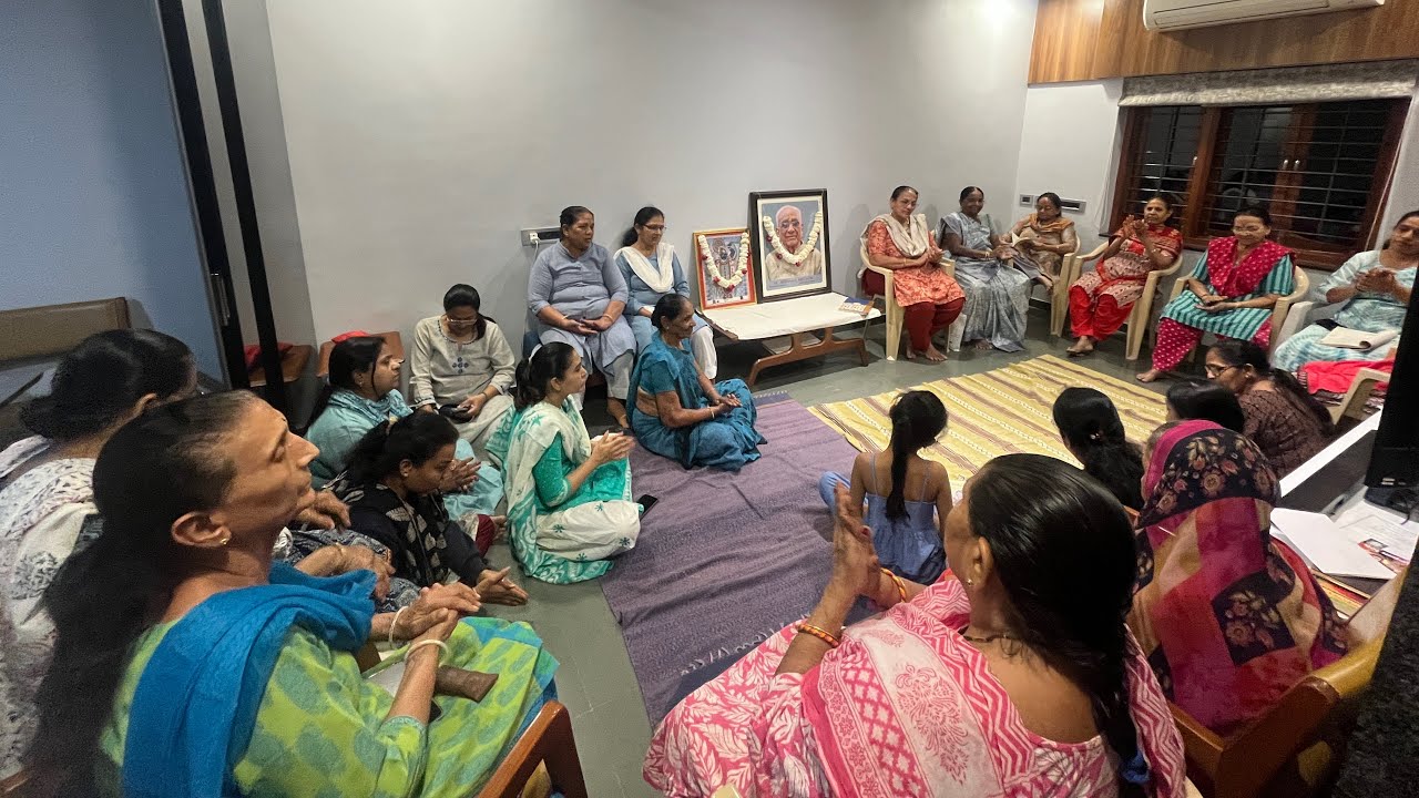 Aaj bhajan me bohot log aaye