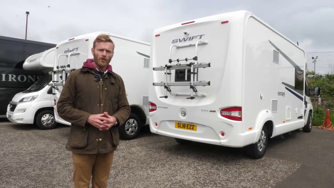 25 Driving & Reversing Tips And Briefing - Motorhome Escapes