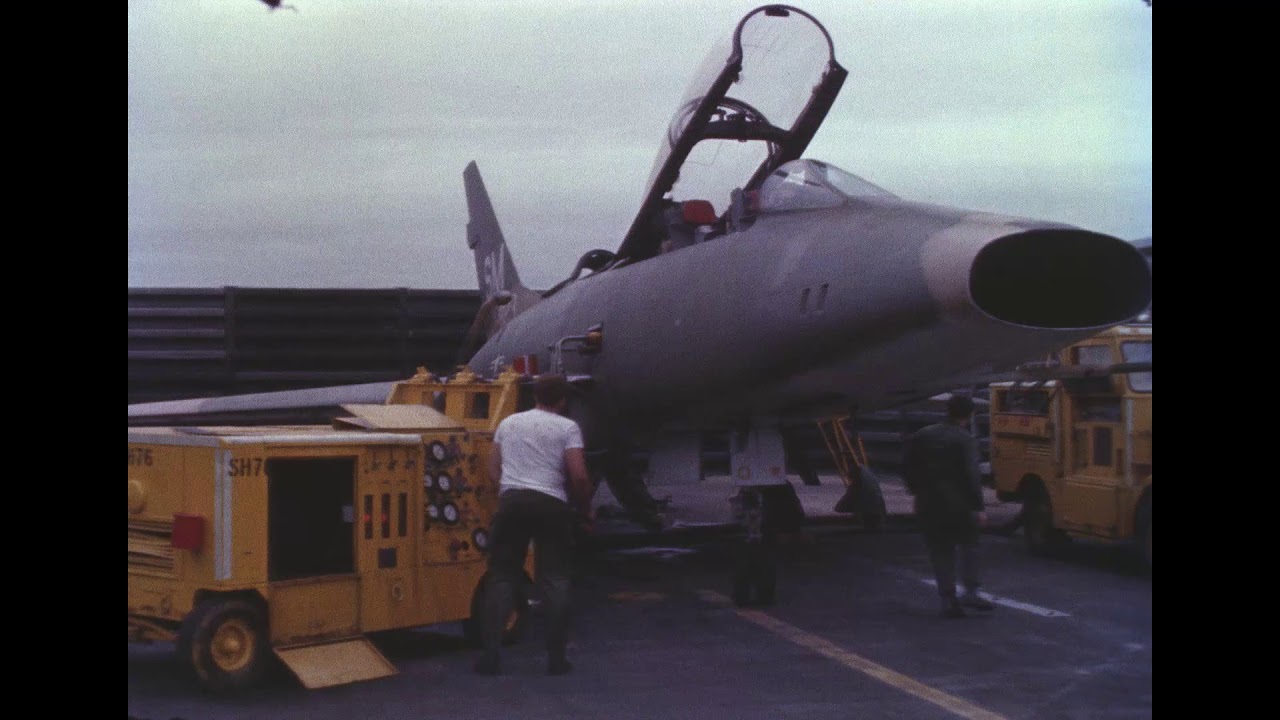 F-100 Maintenance - 31 TFW Tuy Hoa AB (1968)