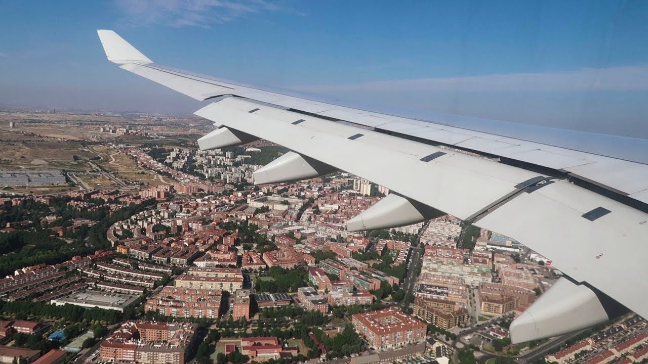 Iberia A330-300 beautiful landing in Madrid!