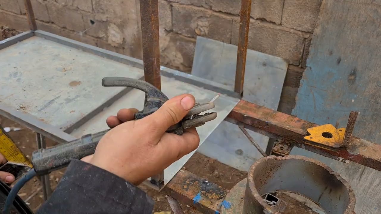 اللحام حديد