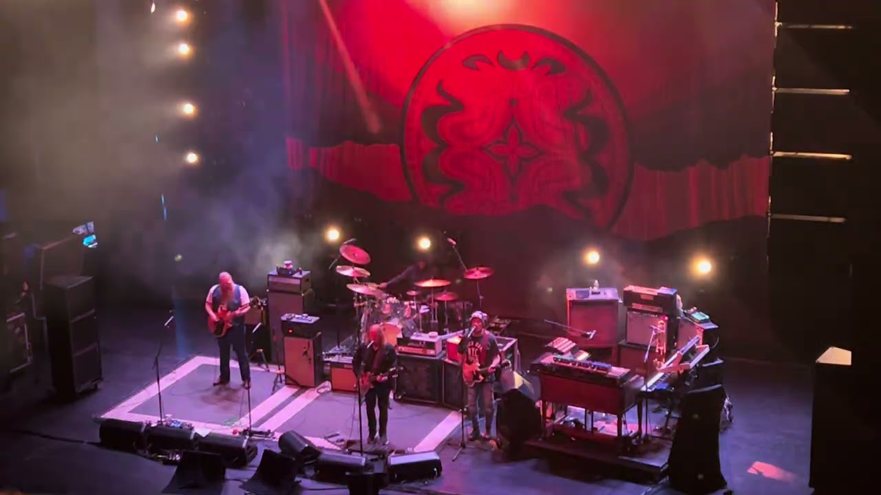 Gov’t Mule - 12/30/25 - Beacon Theatre: Set 2