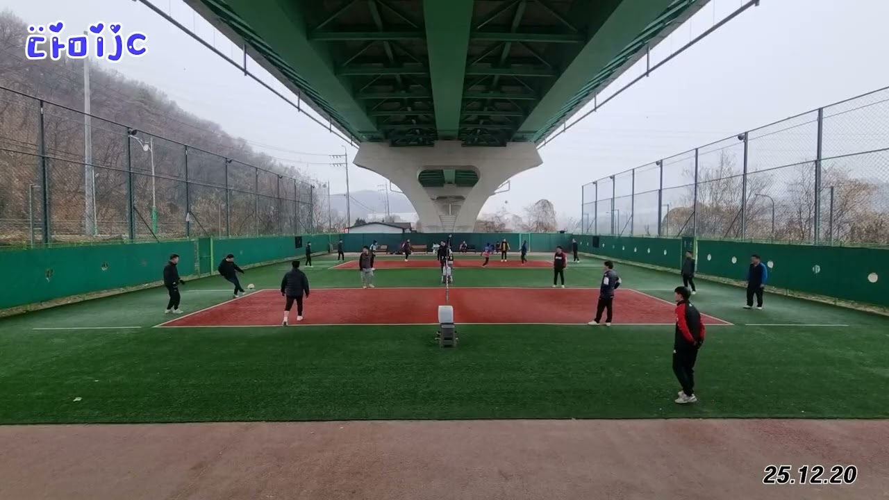 25 12 20 p10