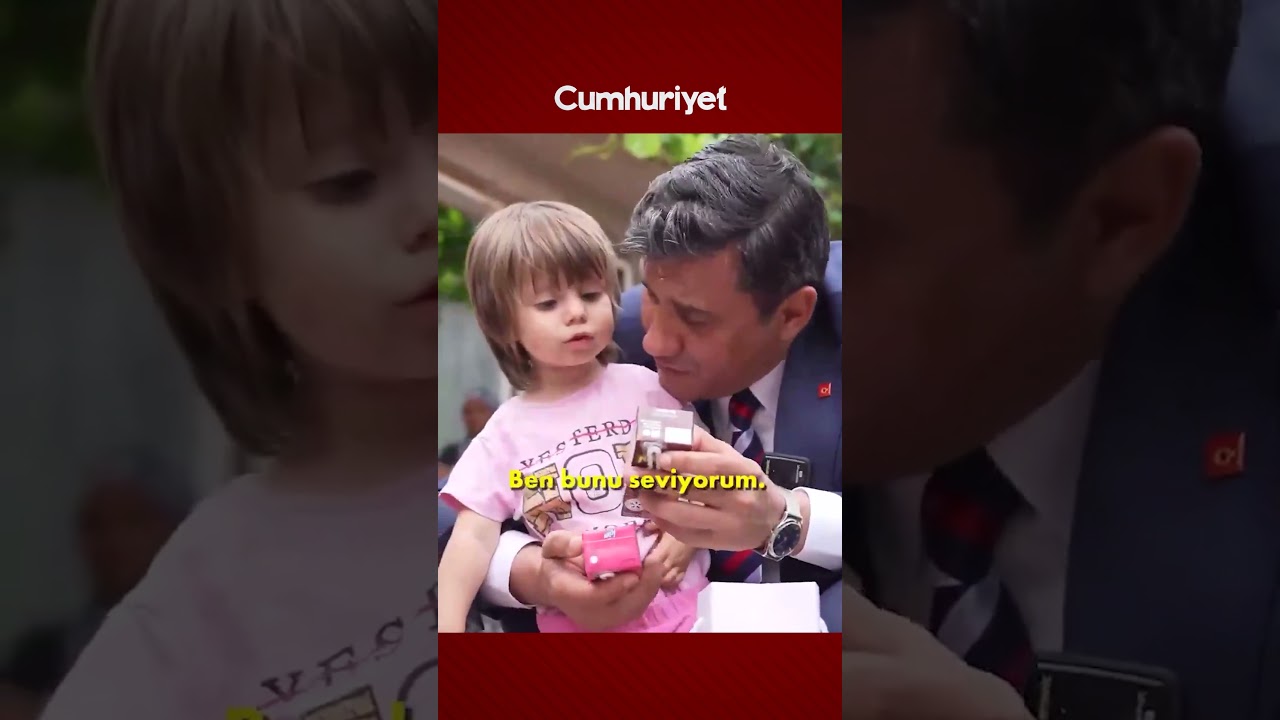 Bu g&ouml;r&uuml;nt&uuml;lere y&uuml;rek dayanmıyor! Ferdi Zeyrek'in minik Nesrin'e s&uuml;t g&ouml;t&uuml;rd&uuml;ğ&uuml; anlar g&uuml;ndem oldu