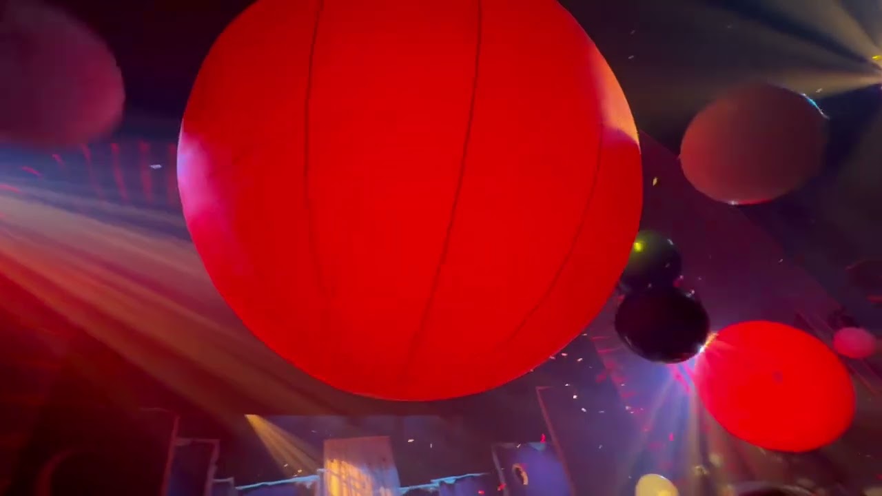 Slava’s Snowshow 