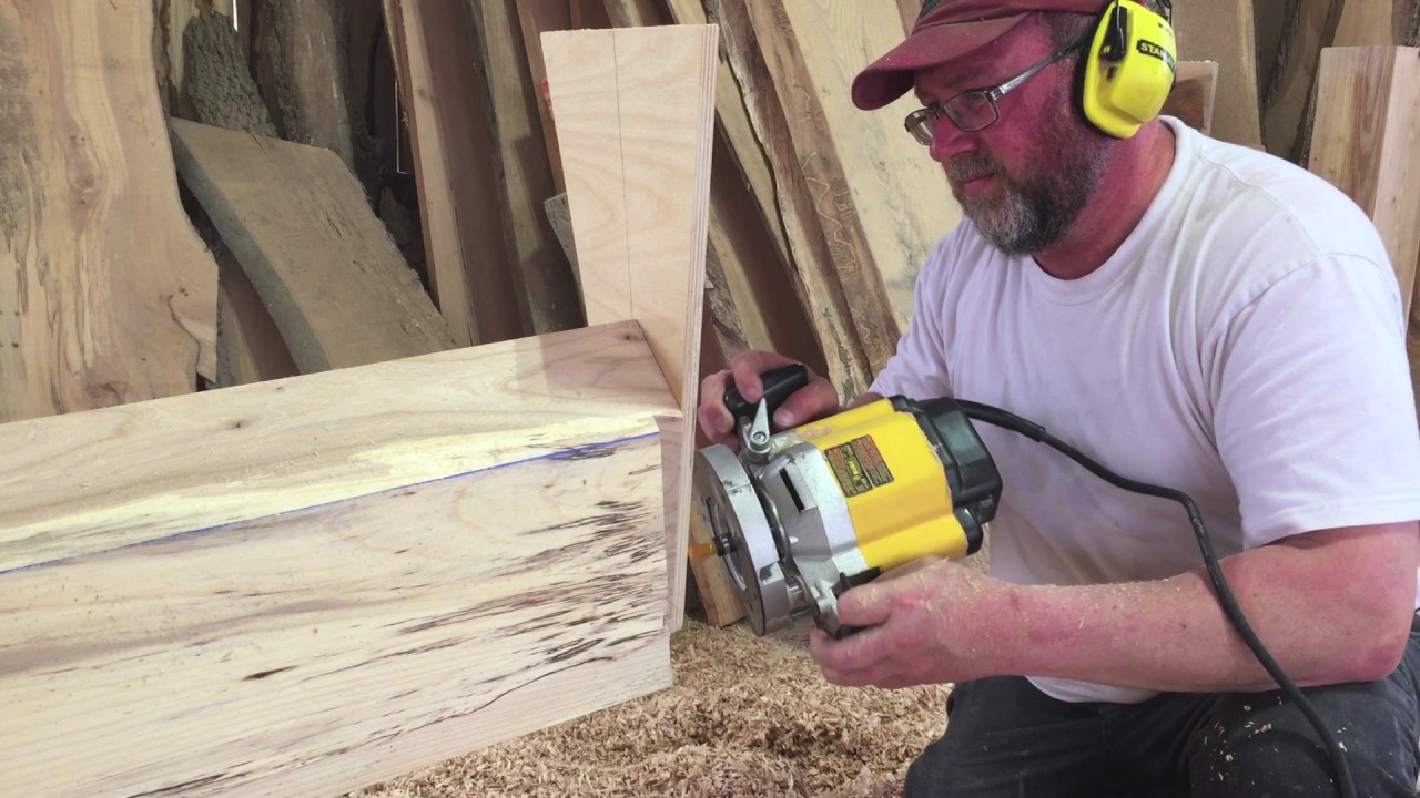 Cutting dovetail joints on timbers