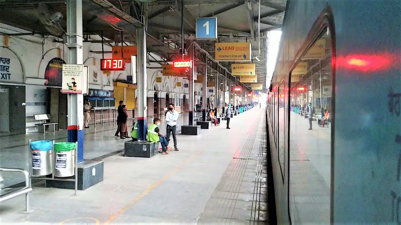 Journey In Swarna Jayanti Shatabdi Express Special From (Amritsar - Ludhiana).!