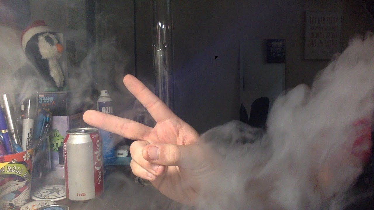 (Live Smoke Session) Strawberry White Widow Wake and bake Big Bong Hit